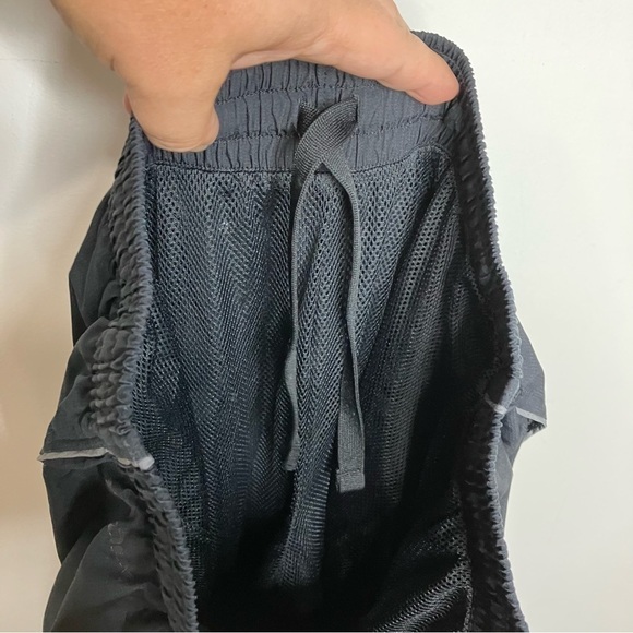 Under Armour Storm loose fit pants tapered black size small - Picture 6 of 8